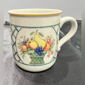 Villeroy & Boch Vitro Porcelain Mug, Fruit Basket Design, Green Lattice Design,